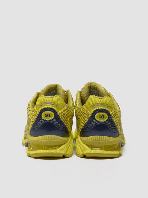 GEL-NIMBUS 10.1 Sneaker in Kelp & Lemon Spark