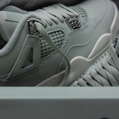 Wmns Air Jordan 4 Retro