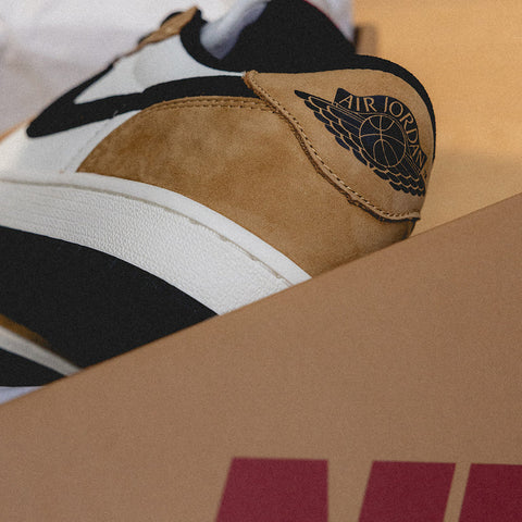 Air Jordan 1 Retro Low OG