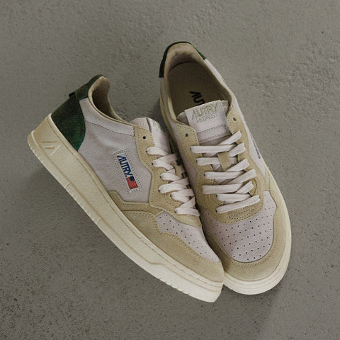 Medalist *Suede*