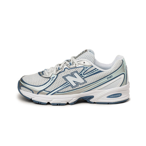 740 v2
