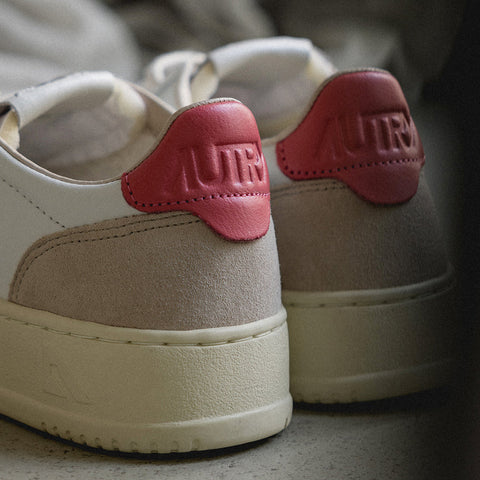 Medalist W *Leather / Suede*