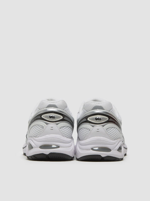 GT-2160 Sneaker in White & Pure Silver
