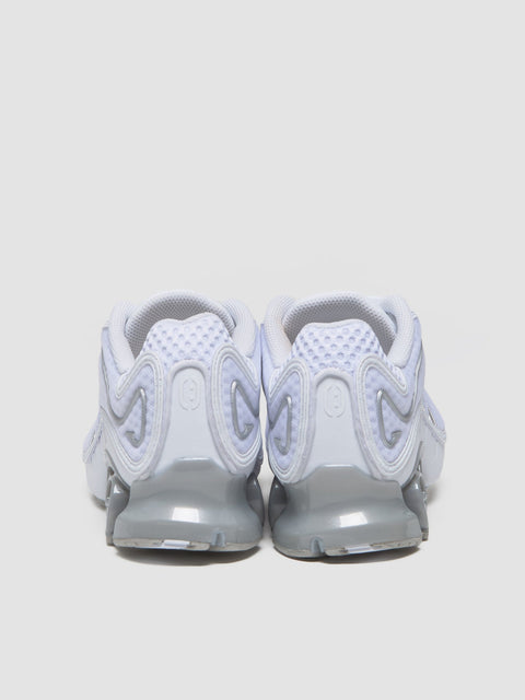 WMNS Megaride O1 Sneaker in White