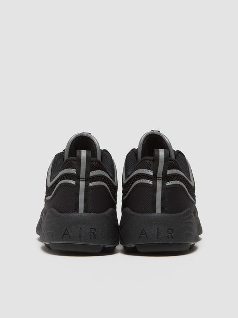 Air Zoom Spiridon SP Sneaker in Black & Metallic Silver