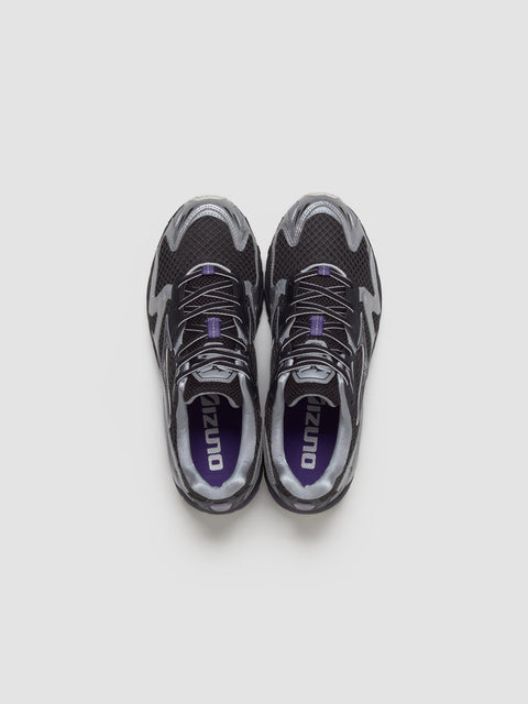 Wave Rider 10 Sneaker in Black & Purple Haze