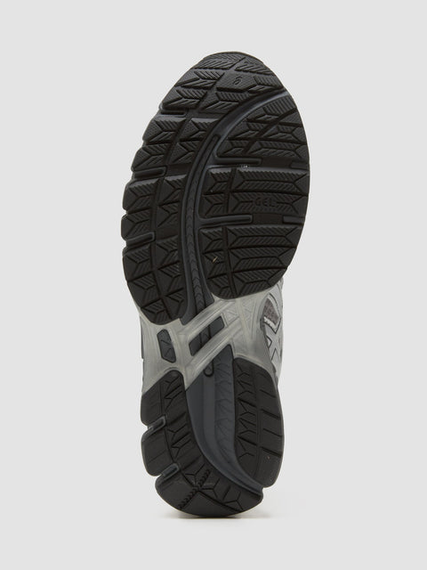 GEL-KAYANO 20 Sneaker in Gravel & Pure Silver