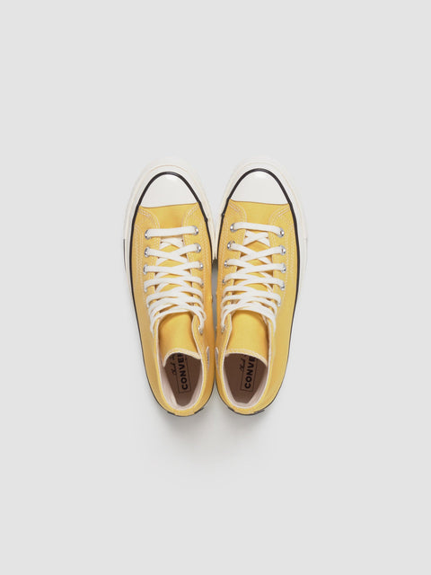 Chuck 70 Vintage Canvas Hi Sneaker in Bananas