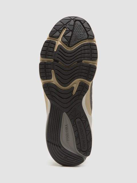 U990 v6 'Made in USA' Sneaker in Castlerock