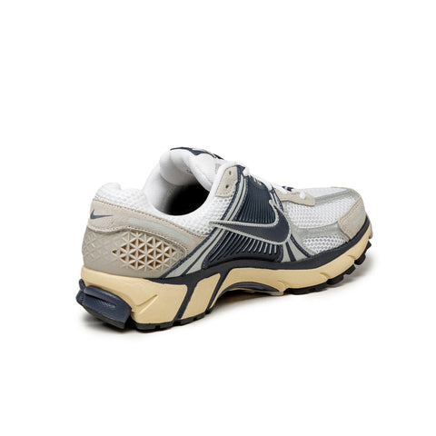Zoom Vomero 5