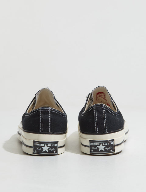 Chuck 70 Low Sneaker in Black