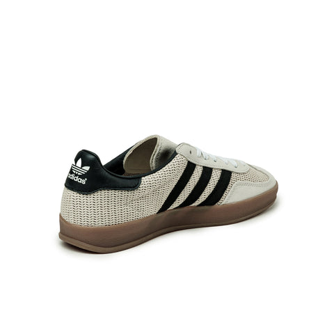 Gazelle Indoor