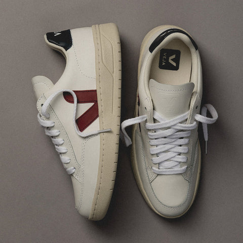 V-12 Leather W