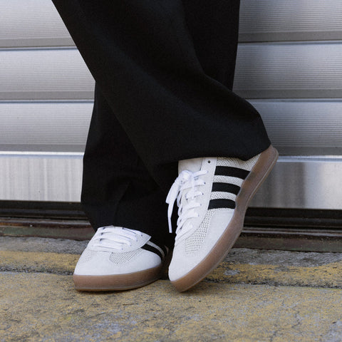 Gazelle Indoor