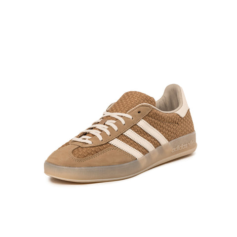 Gazelle Indoor