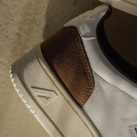 Medalist *Goat / Suede*
