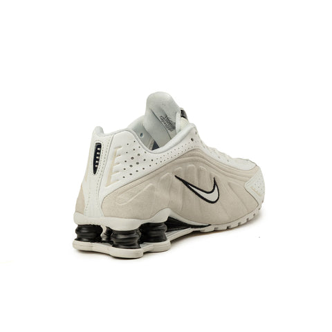 Wmns Shox R4