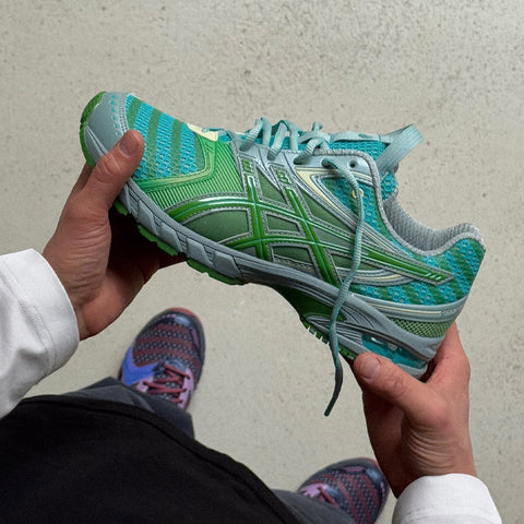 UB9-S GEL-DS Trainer 14