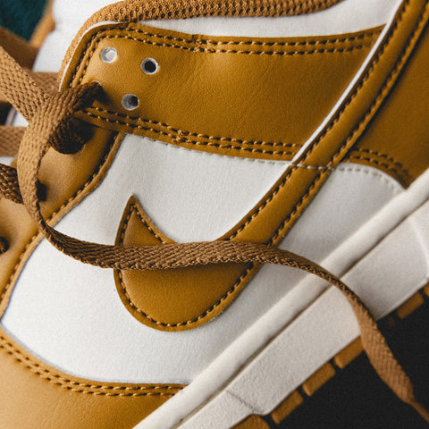 Dunk Low Retro