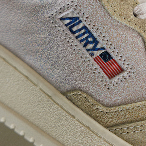 Medalist *Suede*
