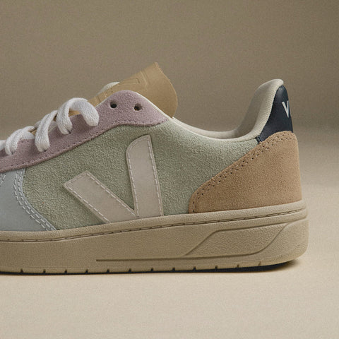 V-10 Suede W
