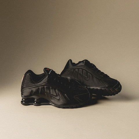 Wmns Shox R4