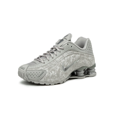 Wmns Shox R4