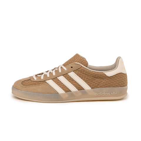 Gazelle Indoor