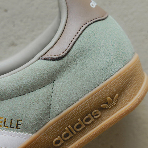 Gazelle Indoor