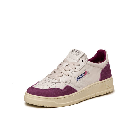 Medalist W *Goat / Suede*