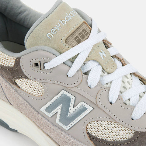 992 *Made in USA*